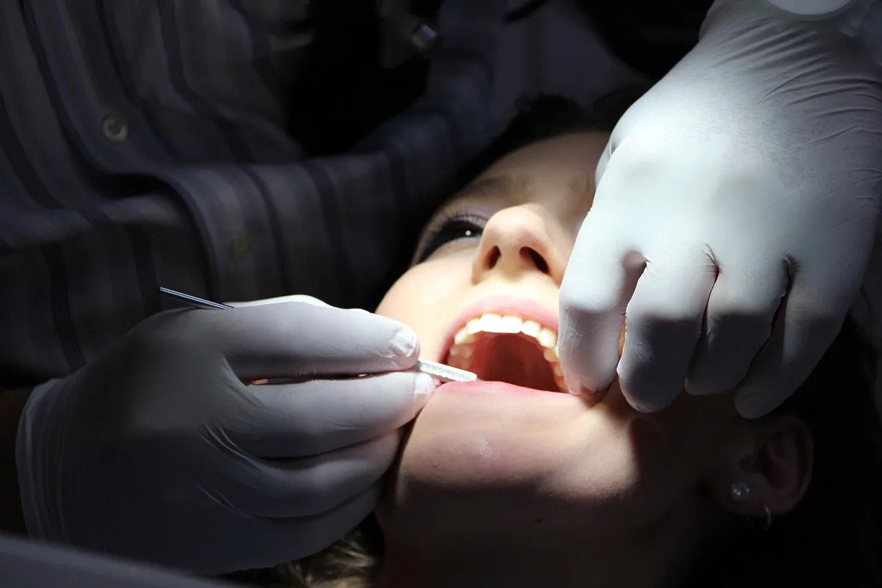 Soins dentaires à l’étranger : une nouvelle solution pour les Seniors